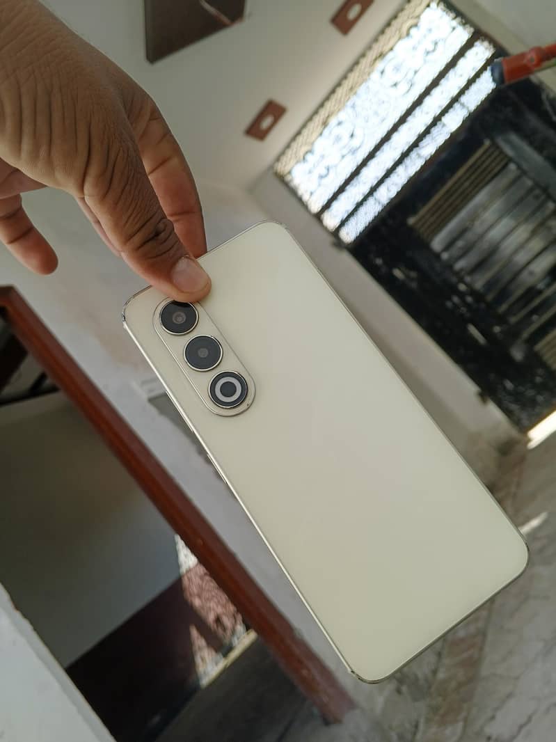 Itel S25 1