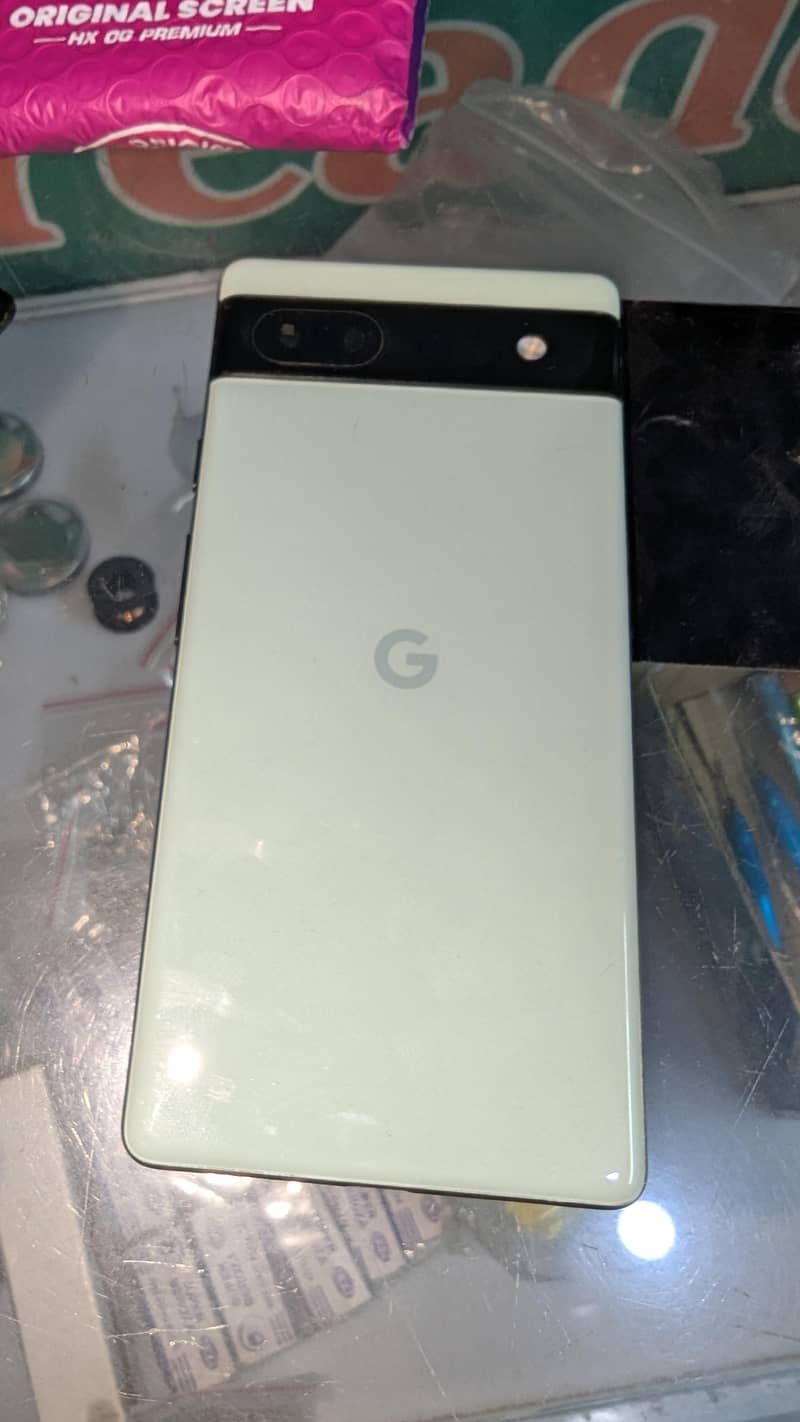 Google Pixel 6a 5