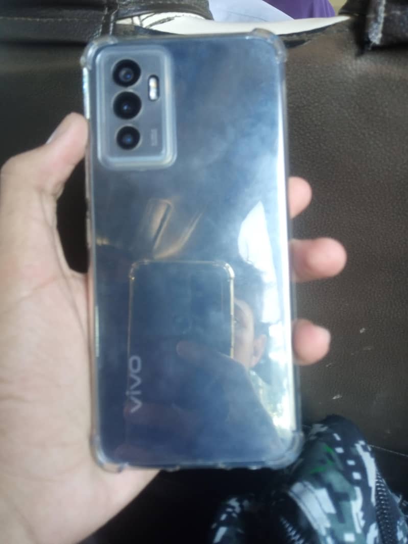 Vivo E23 1