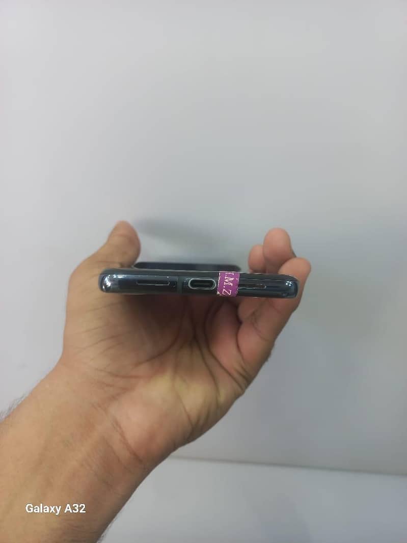 Google Pixel 8 Pro 4