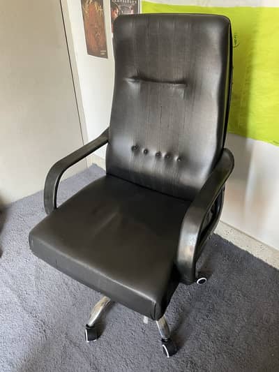 Executive High-Back Revolving Office Chair (Good Condition)