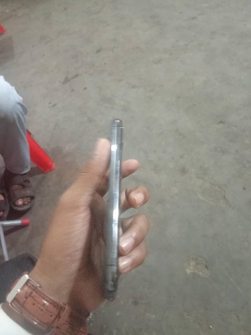 Apple iPhone X 3
