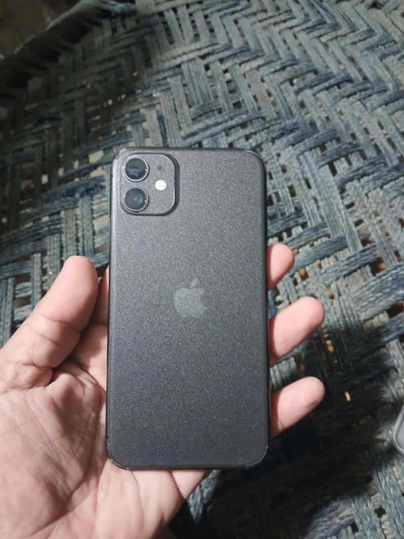 Apple iPhone 11 3