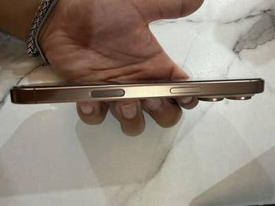 Apple iPhone 16 Pro