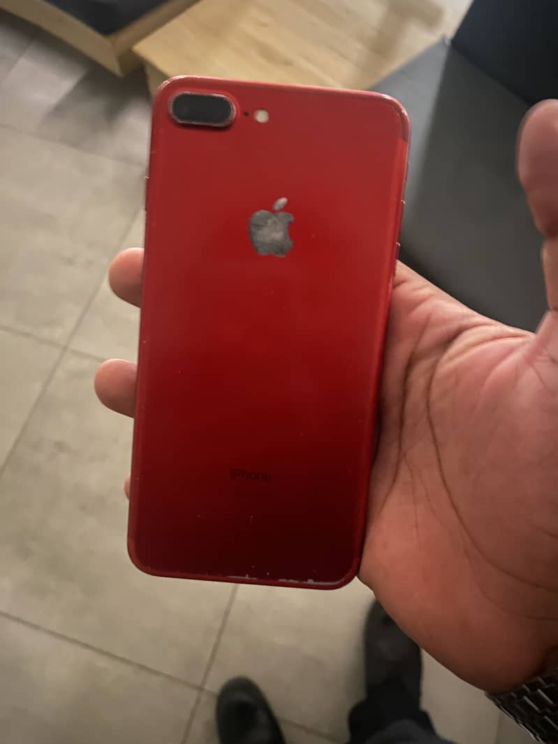 Apple iPhone 7 Plus 0