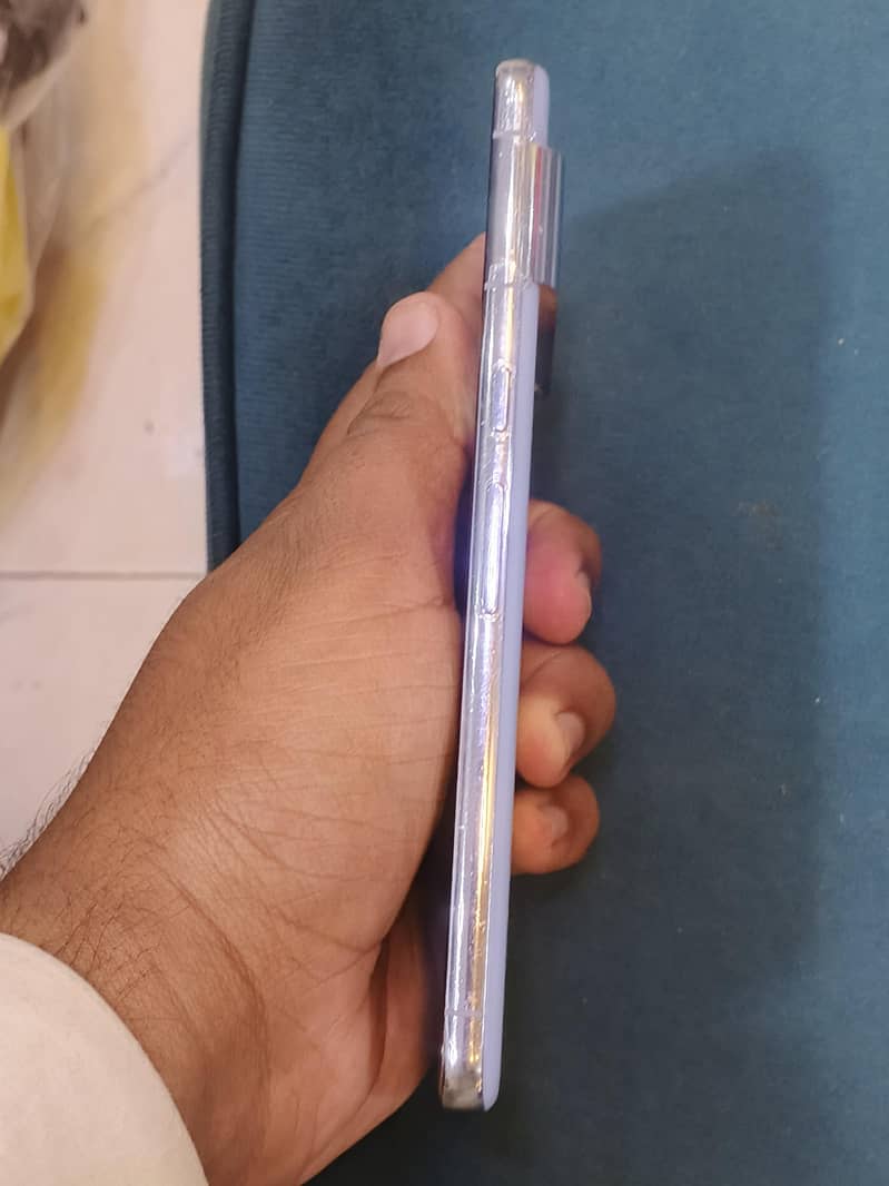 Google Pixel 8 Pro 2