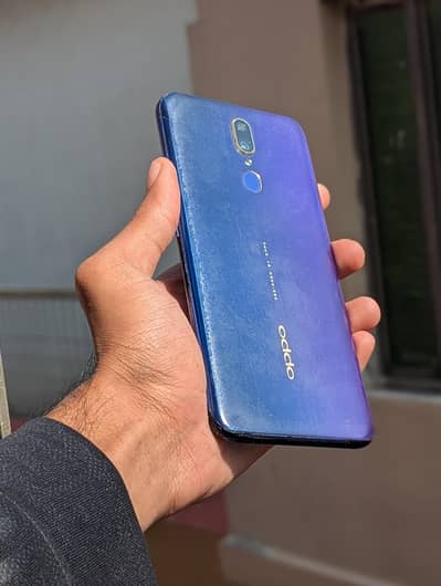 OPPO F11 (4/64)