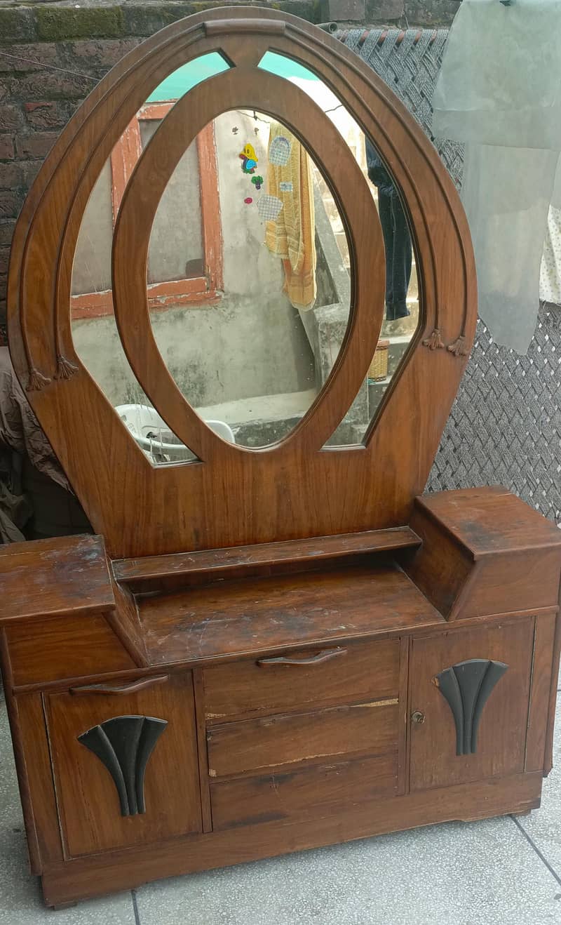dressing table 1