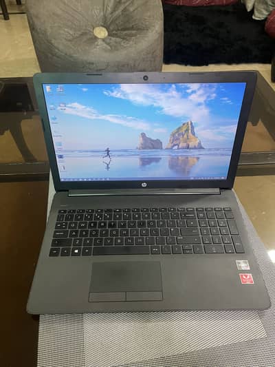Hp 255 G7 with Amd Readon Dedicated Graphics | Powerful Gaming Laptop