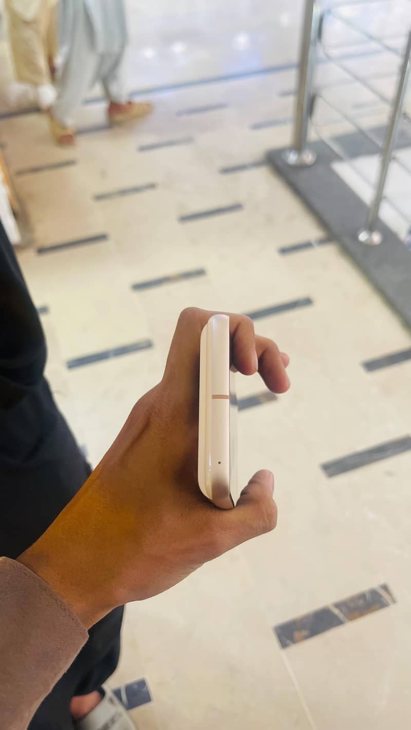 Google Pixel 8 Pro 4
