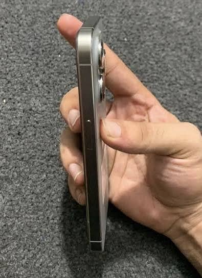 Apple iPhone 15 Pro 2