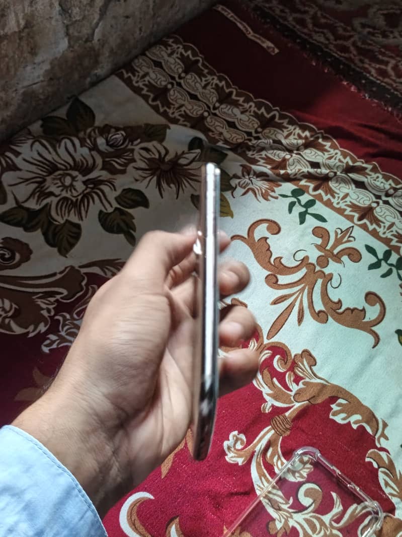 Apple iPhone XS 0