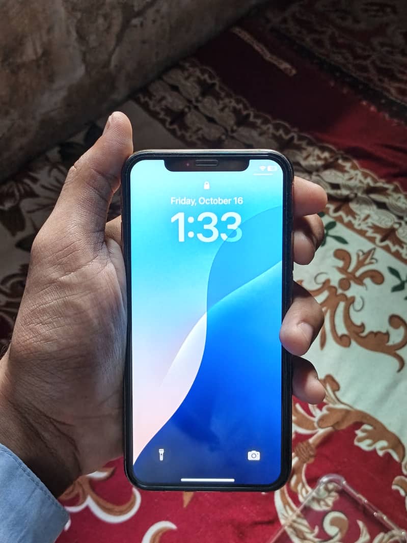Apple iPhone XS 1