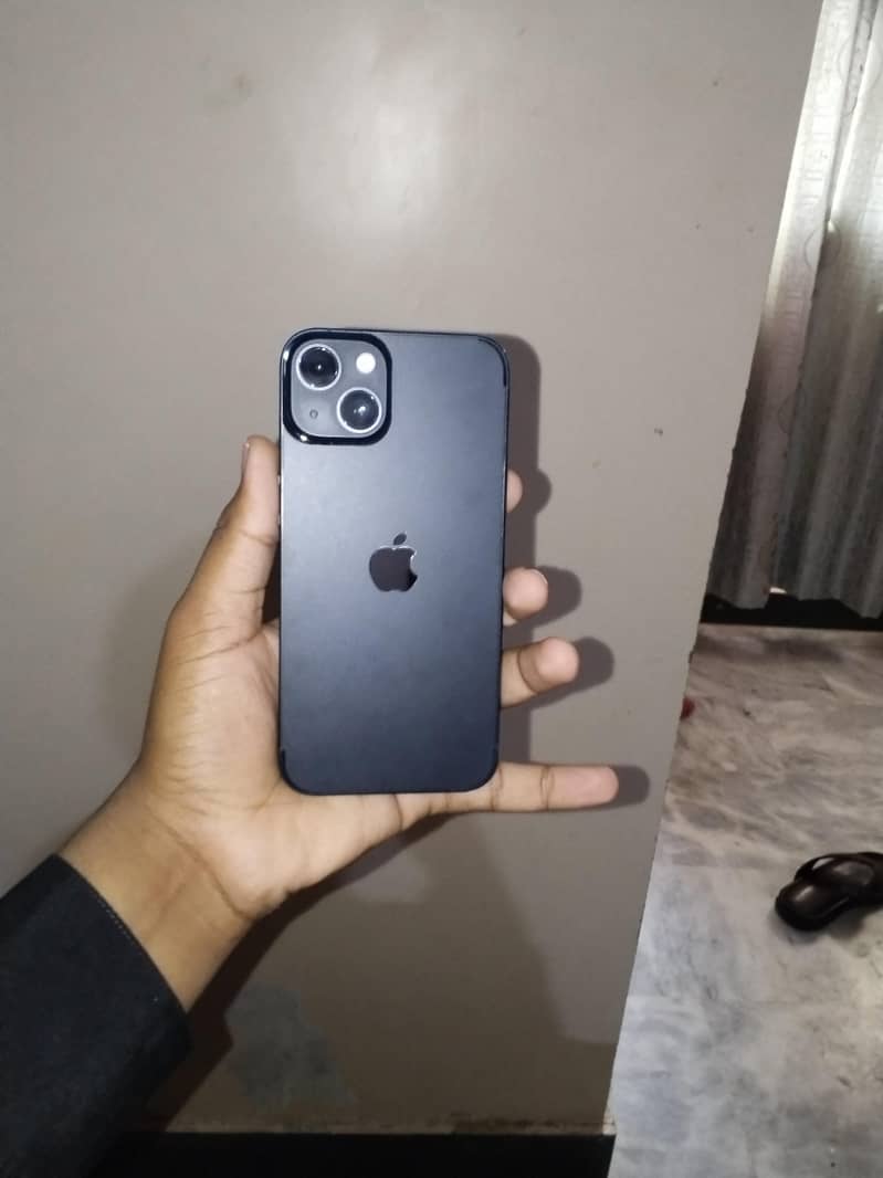 Apple iPhone 13 3