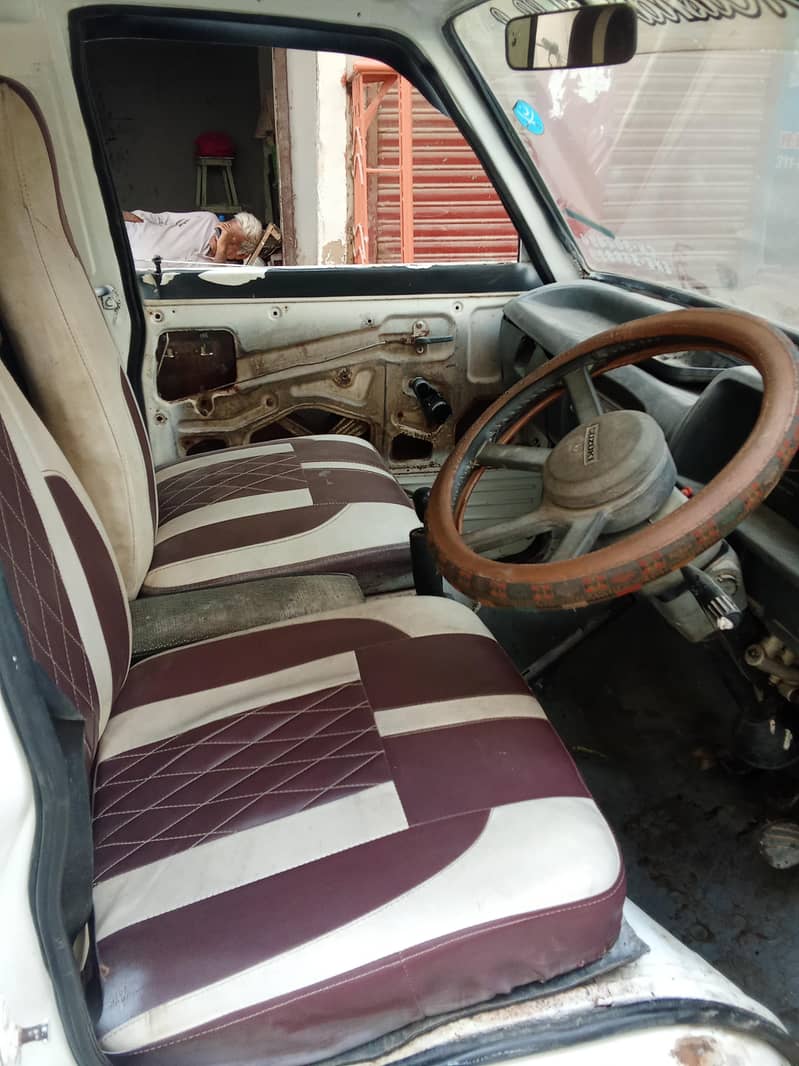Suzuki bolan 4
