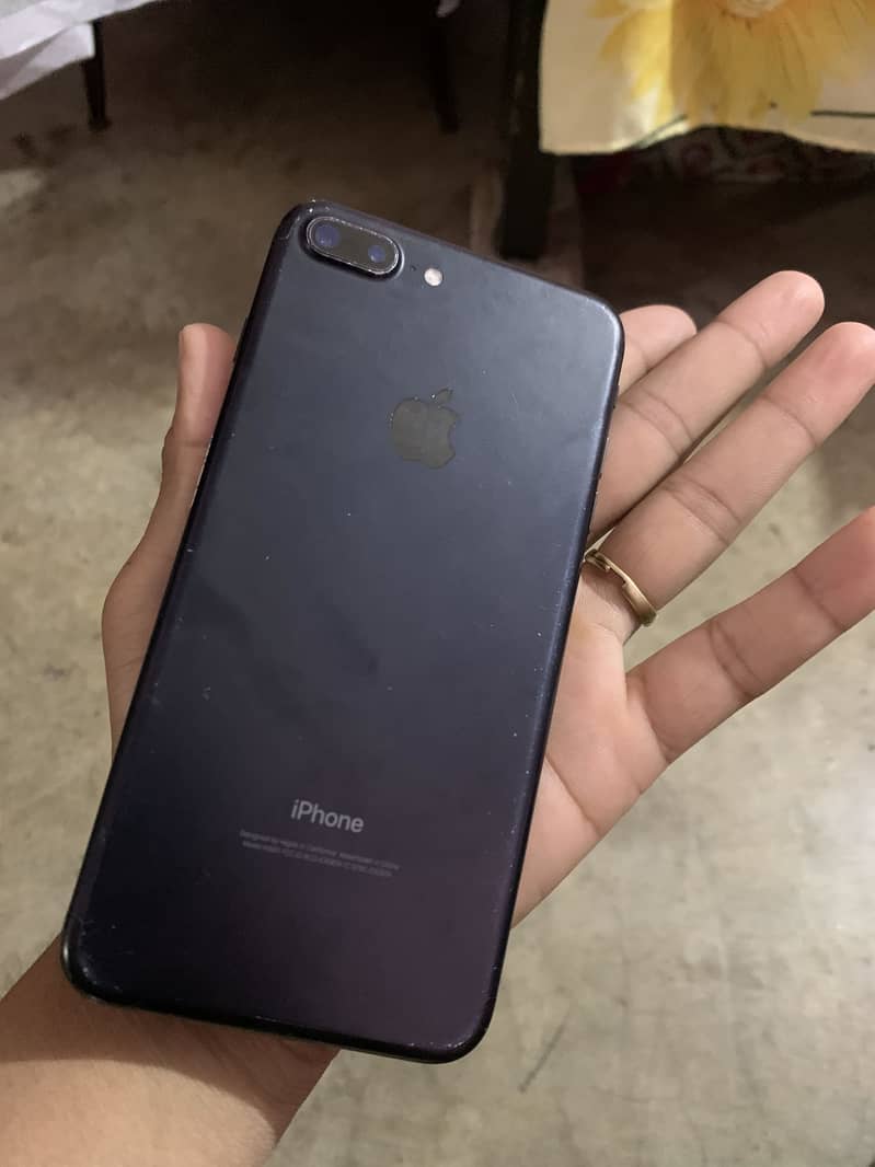 Apple iPhone 7 Plus 2