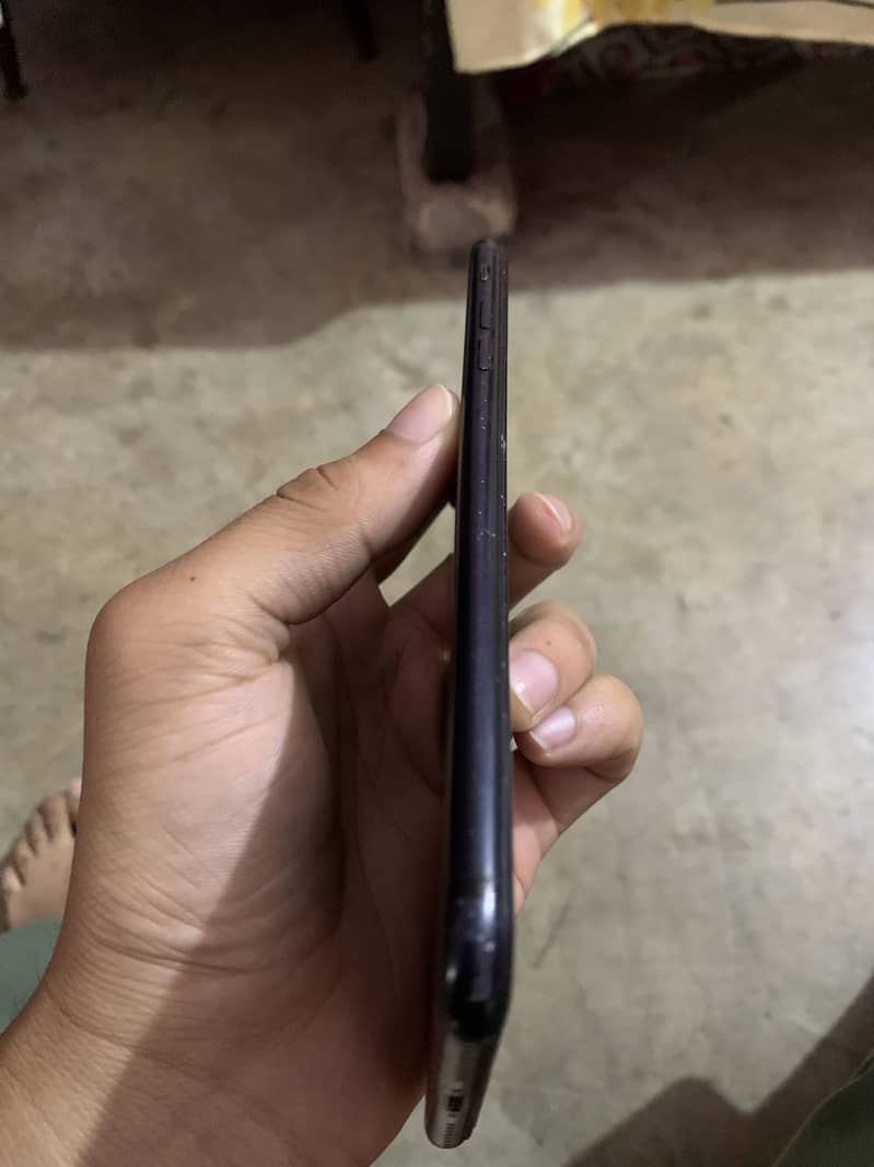Apple iPhone 7 Plus 3