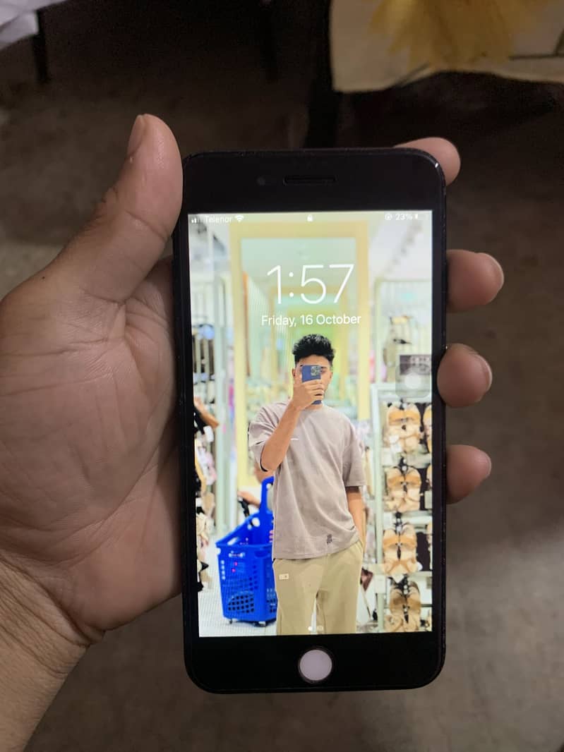 Apple iPhone 7 Plus 5