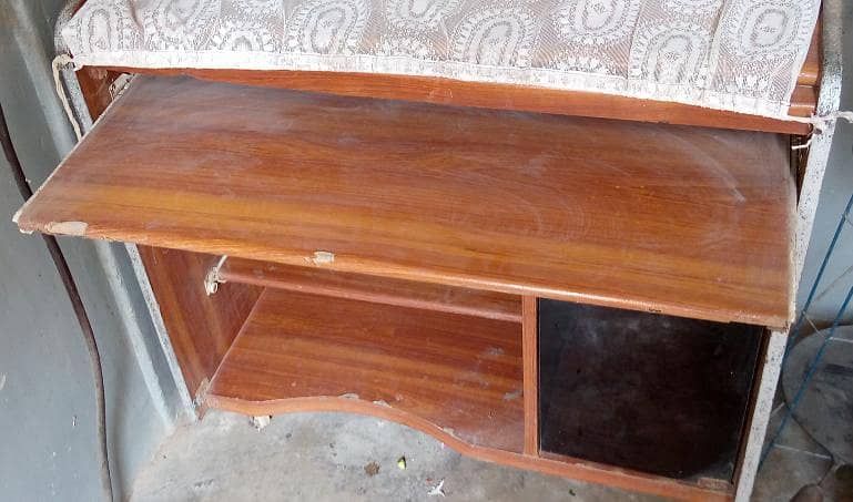 computer desk 1