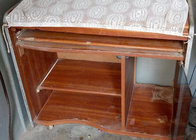 computer desk 2