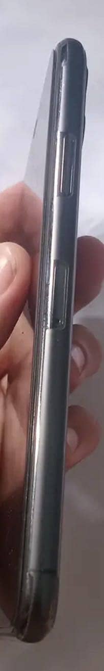 I phone 11 promax  512 gb. 03047417469