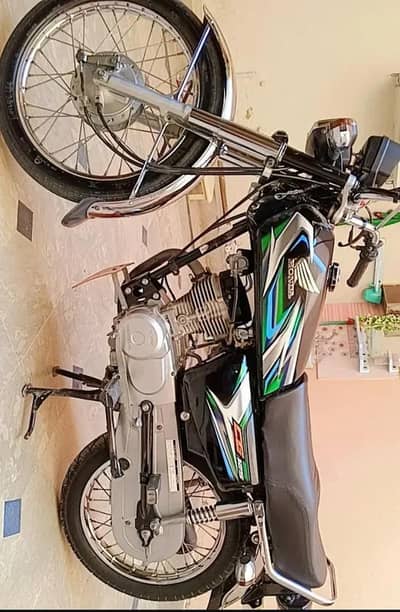 Honda CG 125 2023 model total genuine all Punjab number for sale