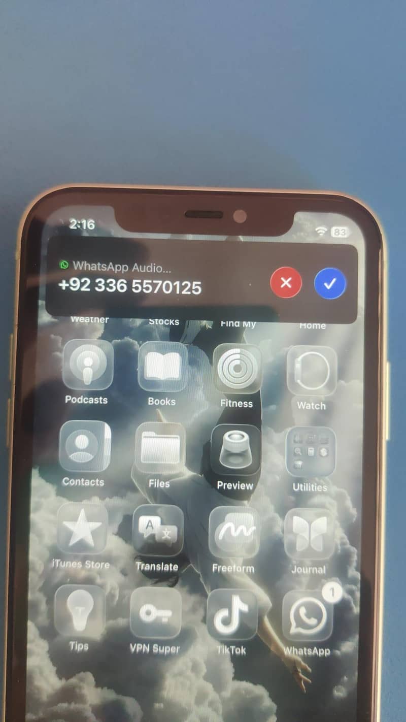 Apple iPhone 11 4