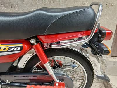 Honda CD 70 2025