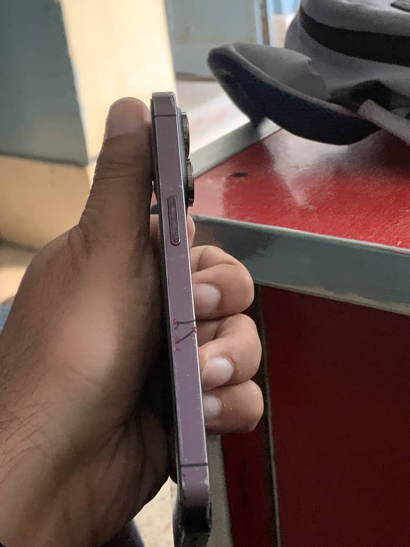 Apple iPhone 14 Pro 3