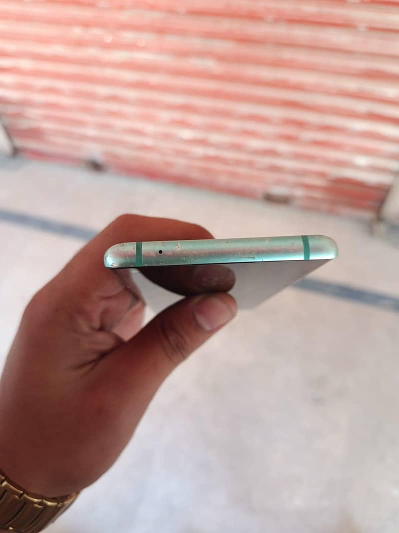 One Plus 8 8+8/128 0