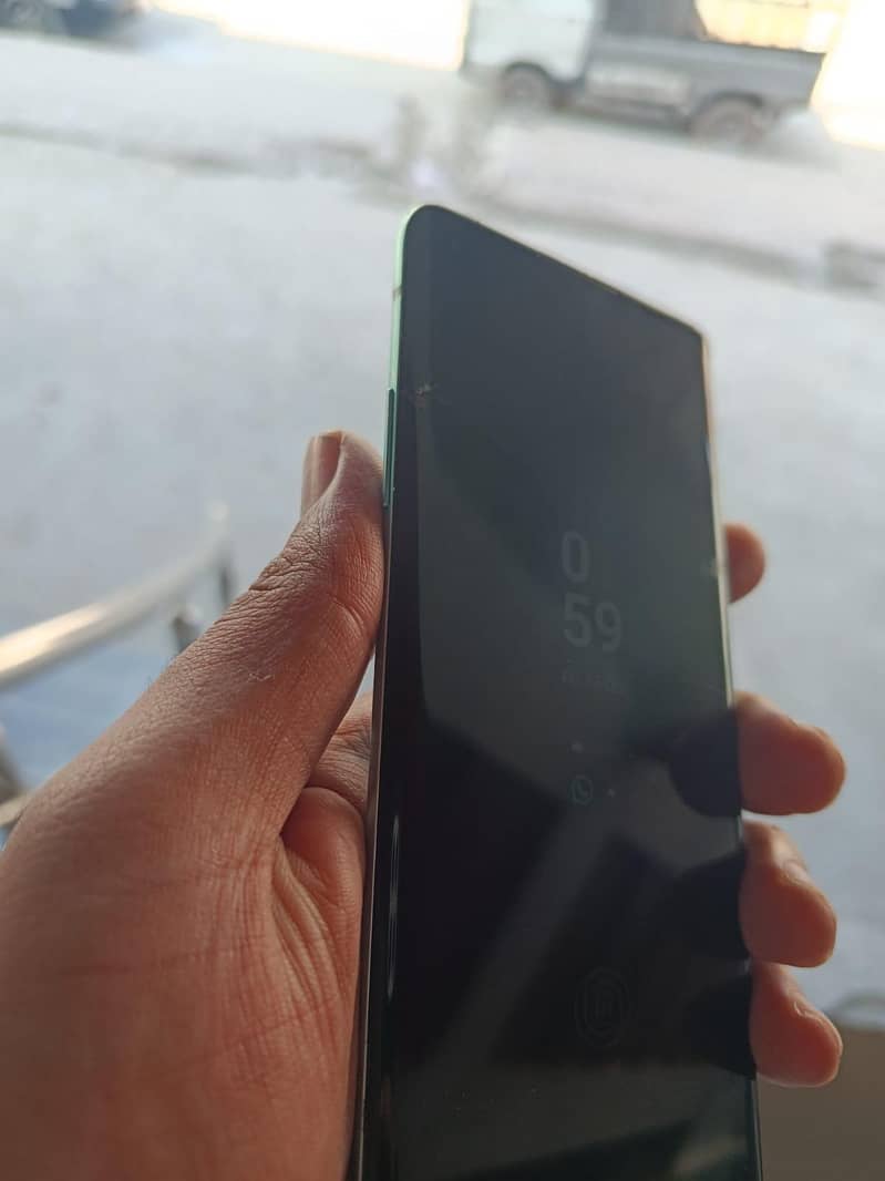 One Plus 8 8+8/128 6