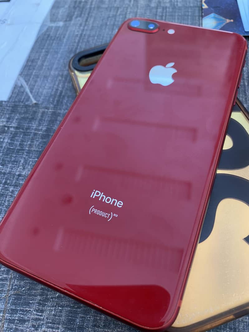 Apple iPhone 8 Plus 3