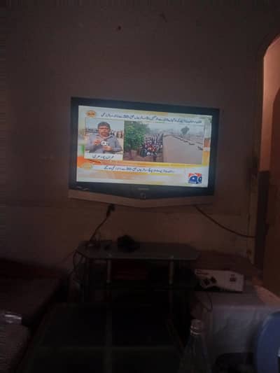 Samsung 42 ins good condition no line