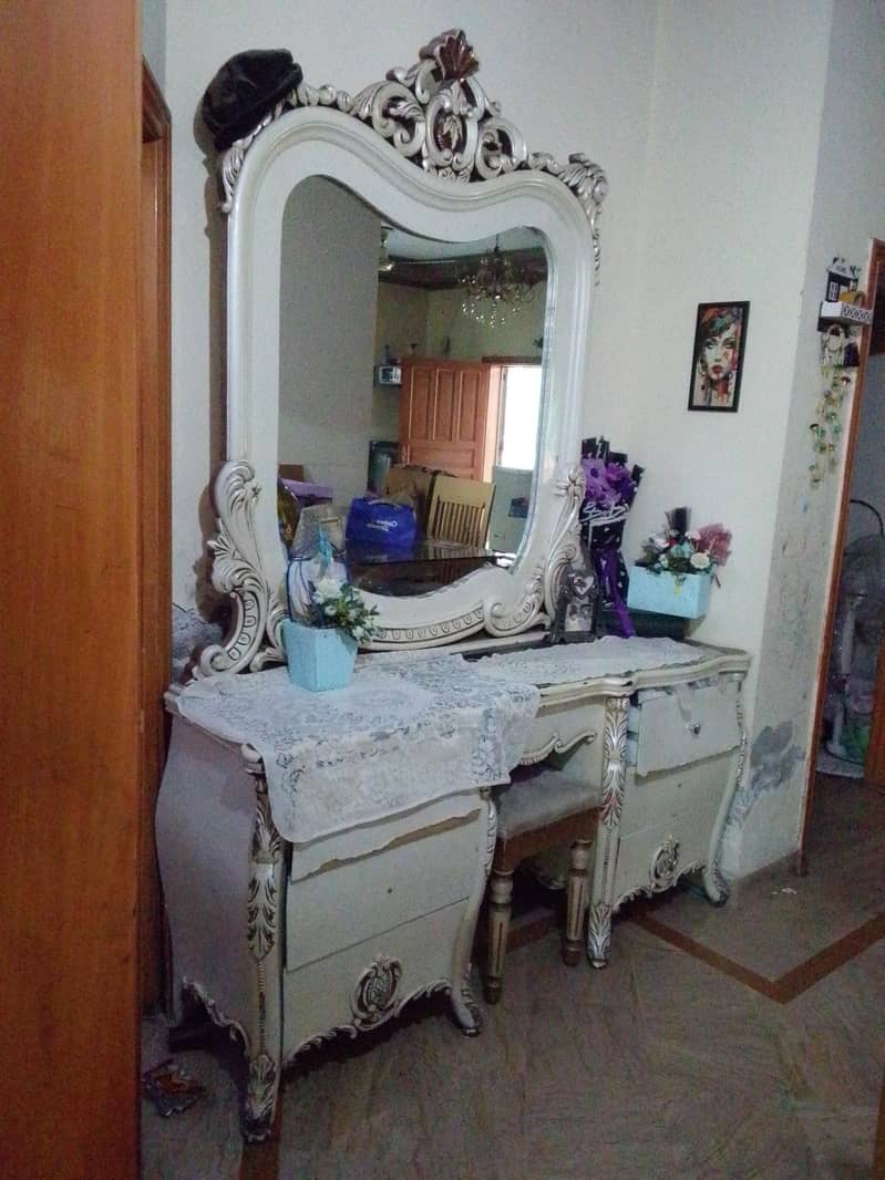 dressing mirror table 2