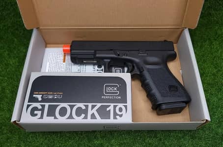Glock 19 Gen 5 Airsoft Toy Pistol CO2 Powered Semi Auto