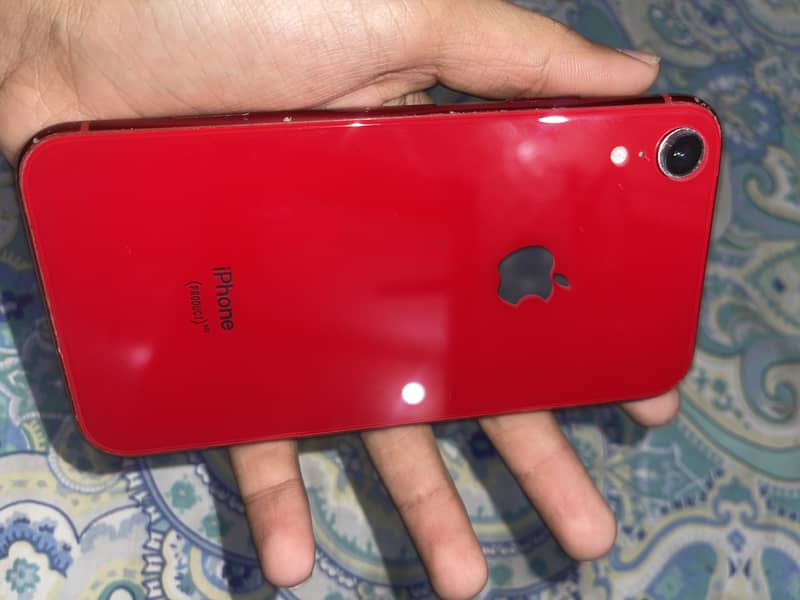 Apple iPhone XR 1