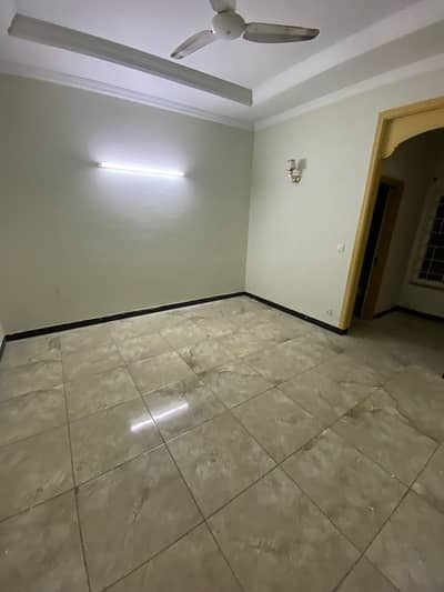 14 Marla Upper Portion For Rent With All Basic Necessities
