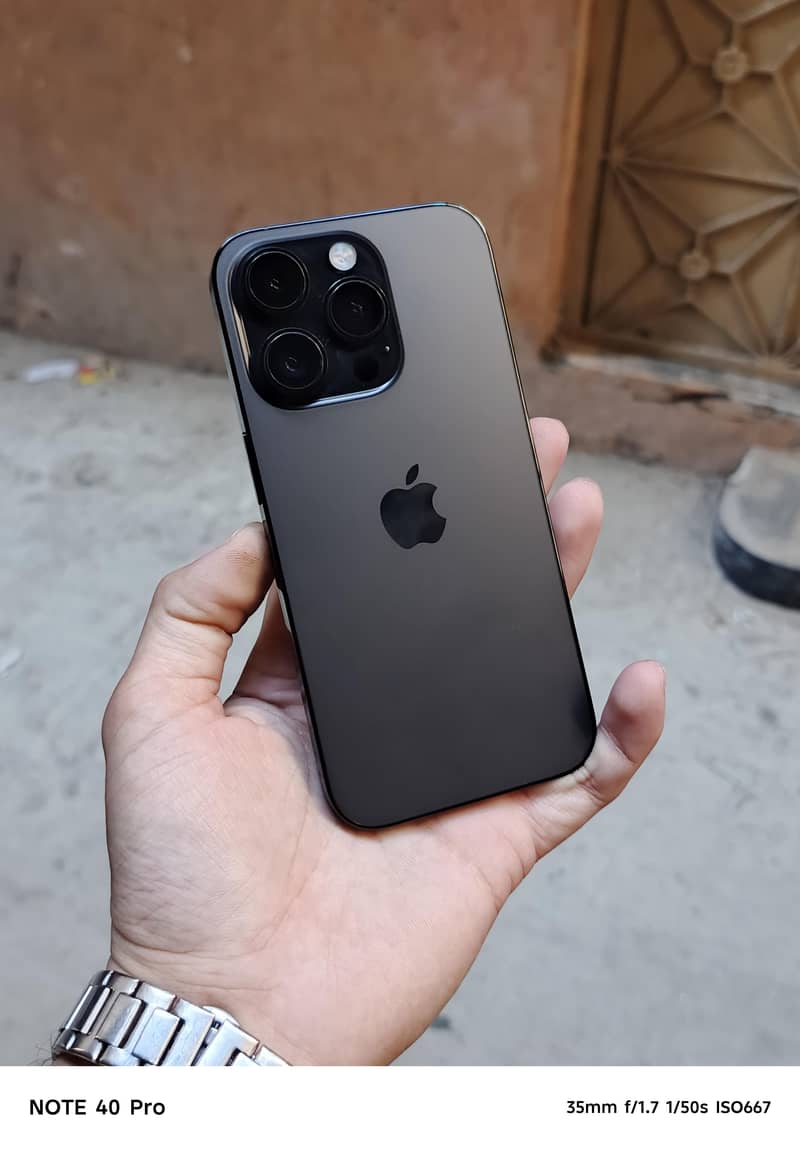 Apple iPhone 14 Pro 0