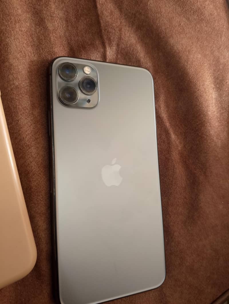 Apple iPhone 11 Pro Max 1