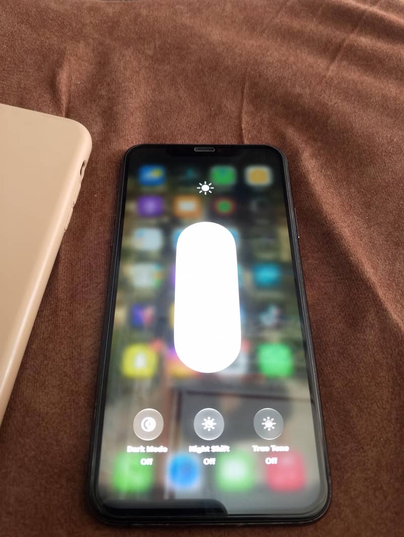 Apple iPhone 11 Pro Max 5