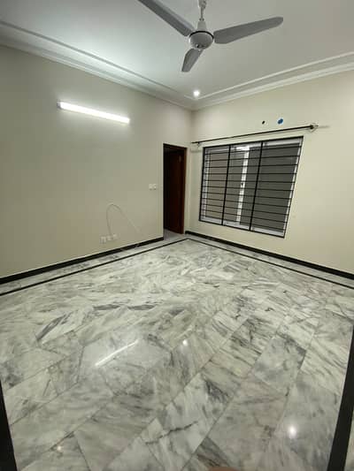 14 Marla Ground Portion For Rent With All Basic Necessities