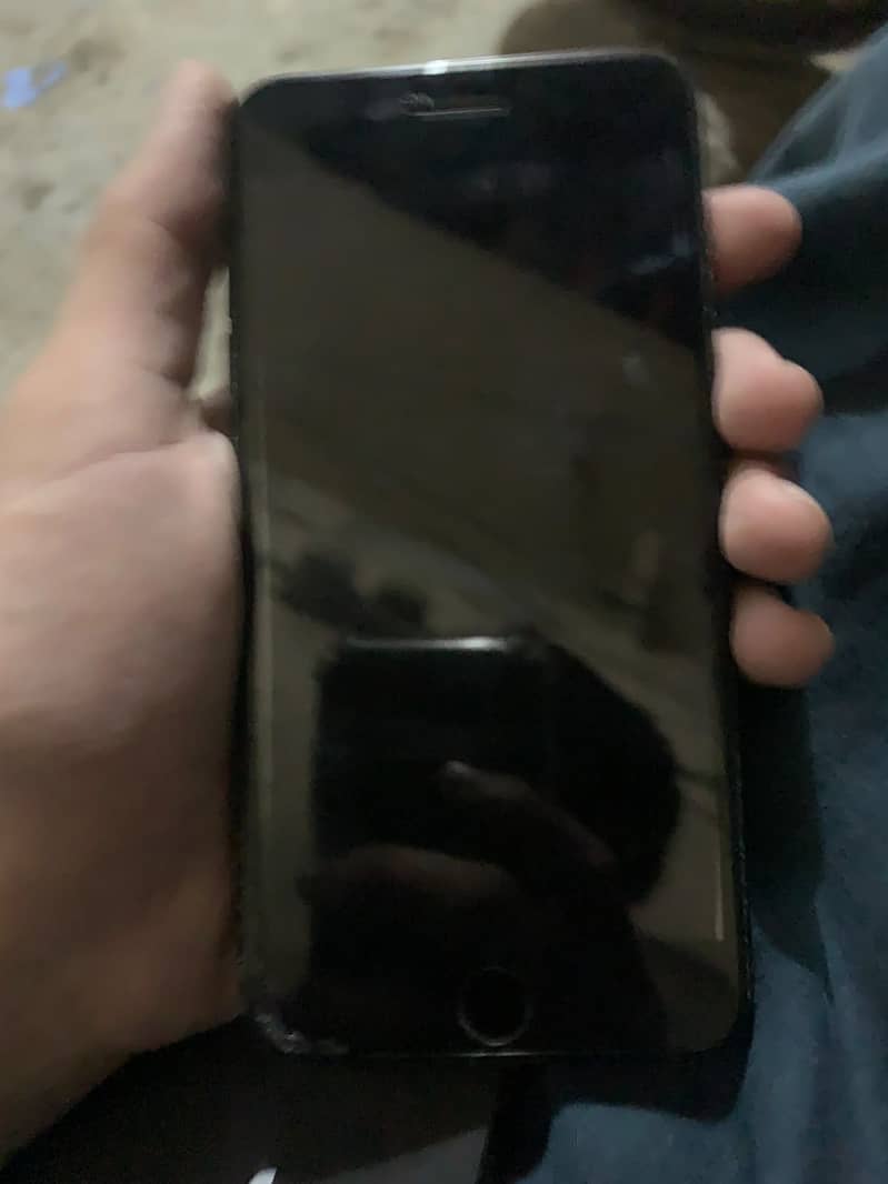 Apple iPhone 7 Plus 1