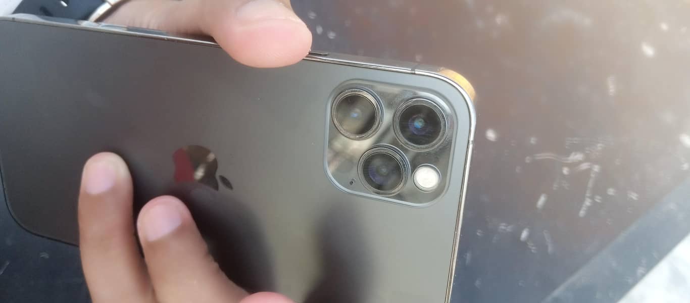 Apple iPhone 12 Pro 0