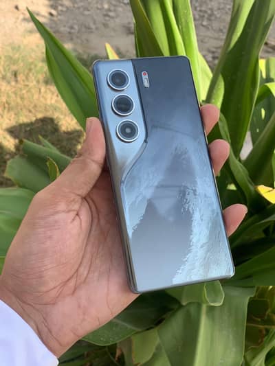 TECNO CAMON 40 PRO FULL BOX 10/10=064994300763513=2