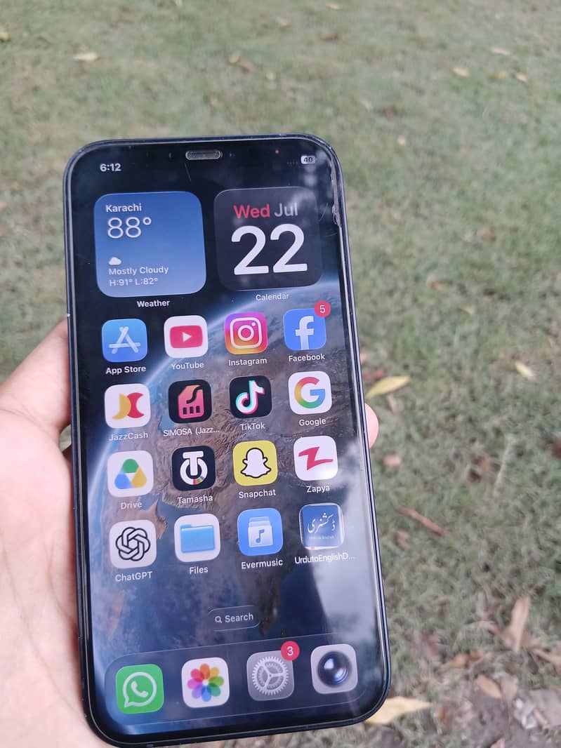 iPhone 12 3