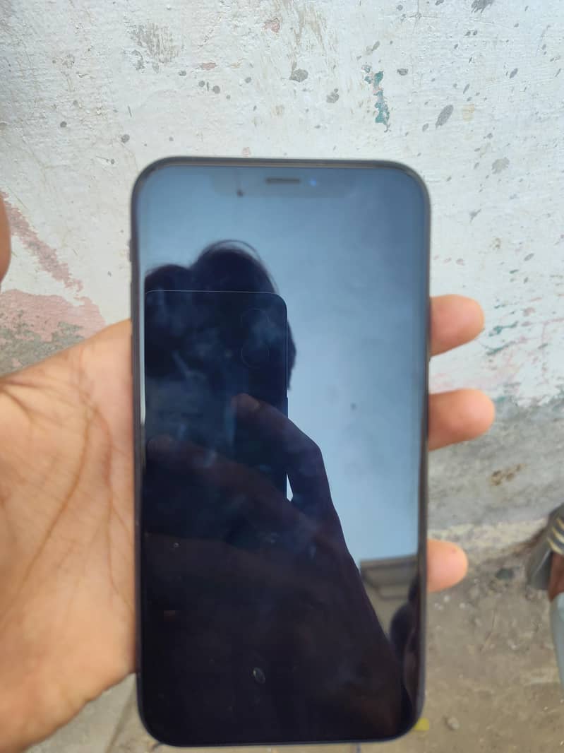 Apple iPhone XR 0