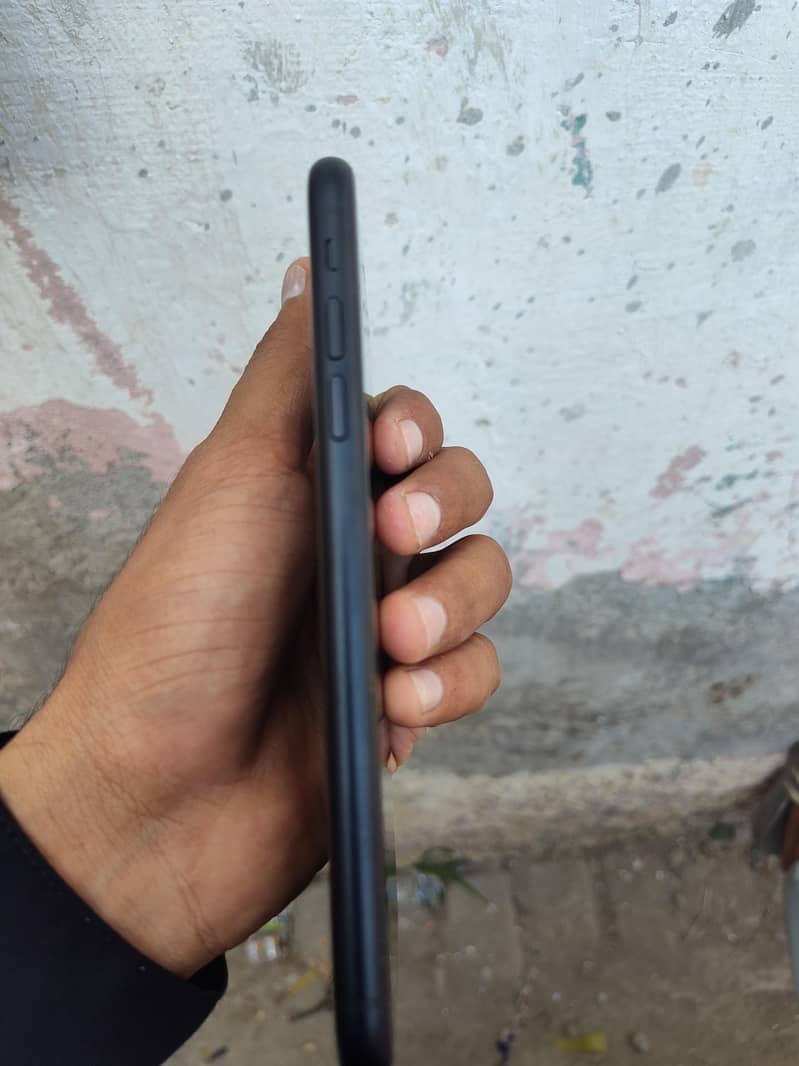 Apple iPhone XR 2