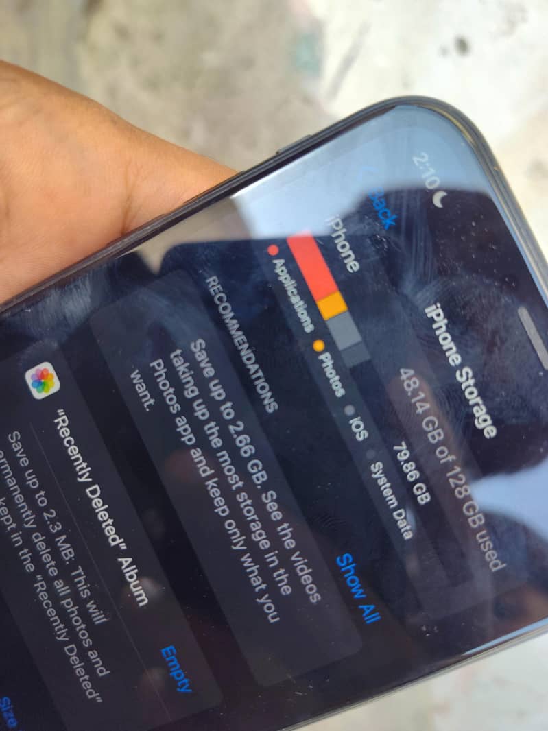Apple iPhone XR 7