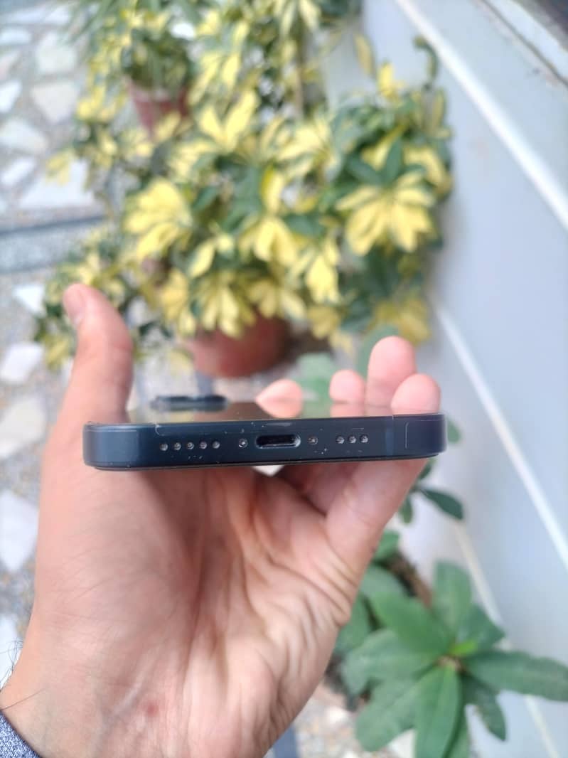 Apple iPhone 14 2