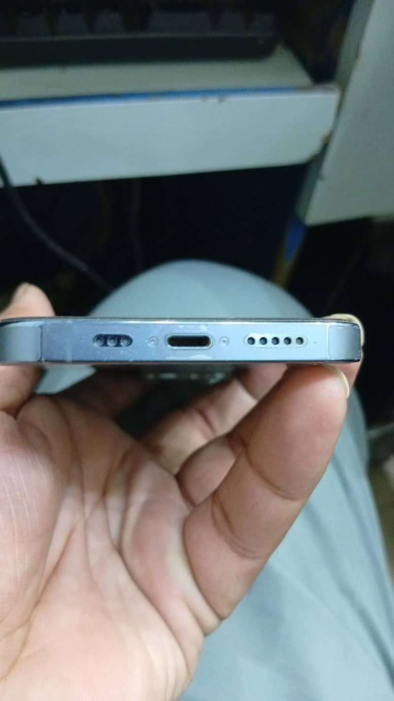 Apple iPhone 13 Pro 3
